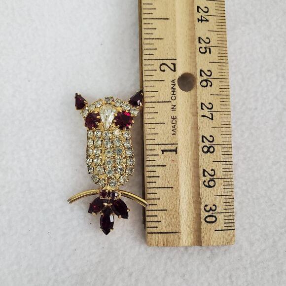 Vintage Owl Red White Rhinestone Gold Tone Brooch Pin Unbranded - Picture 8 of 8
